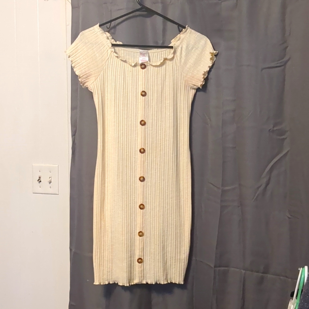 Small cream colored fitted dress